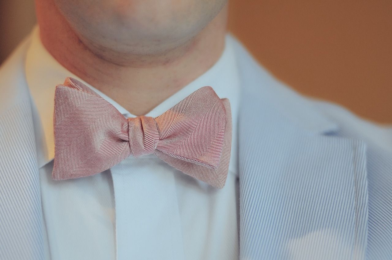 Elegancja na tropikalne dni: zaskakujące propozycje dla panów